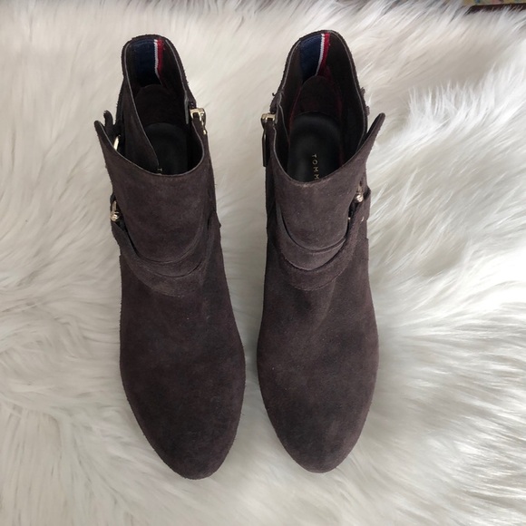 TOMMY HILFIGER Twrayelle Ankle Booties - Picture 3 of 6